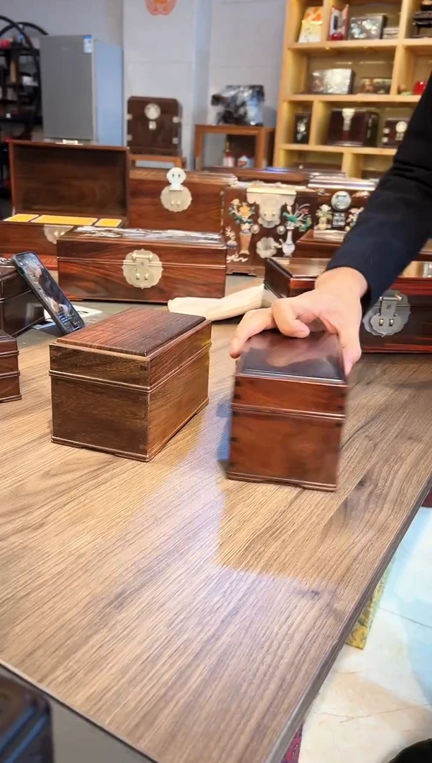 【闪购商品】红酸枝木类成套家具大红酸枝 天地盖17