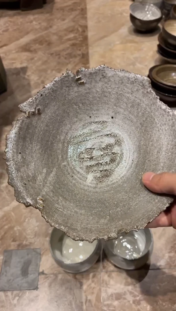 瓷片?****e896粉引点金诧积盘1个