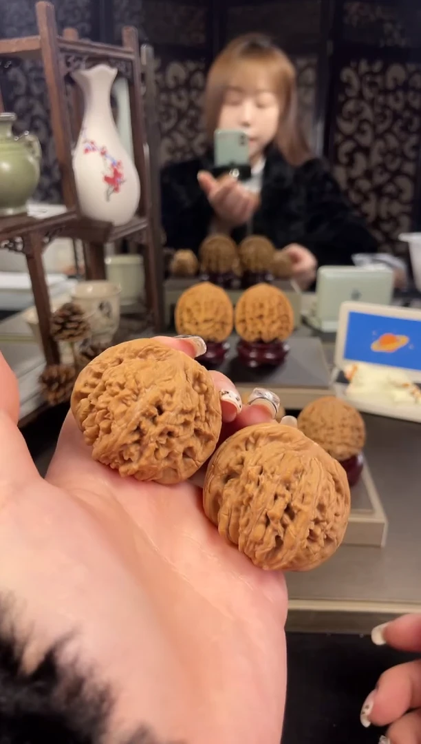 【闪购商品】文玩核桃把件四座楼45尺-32