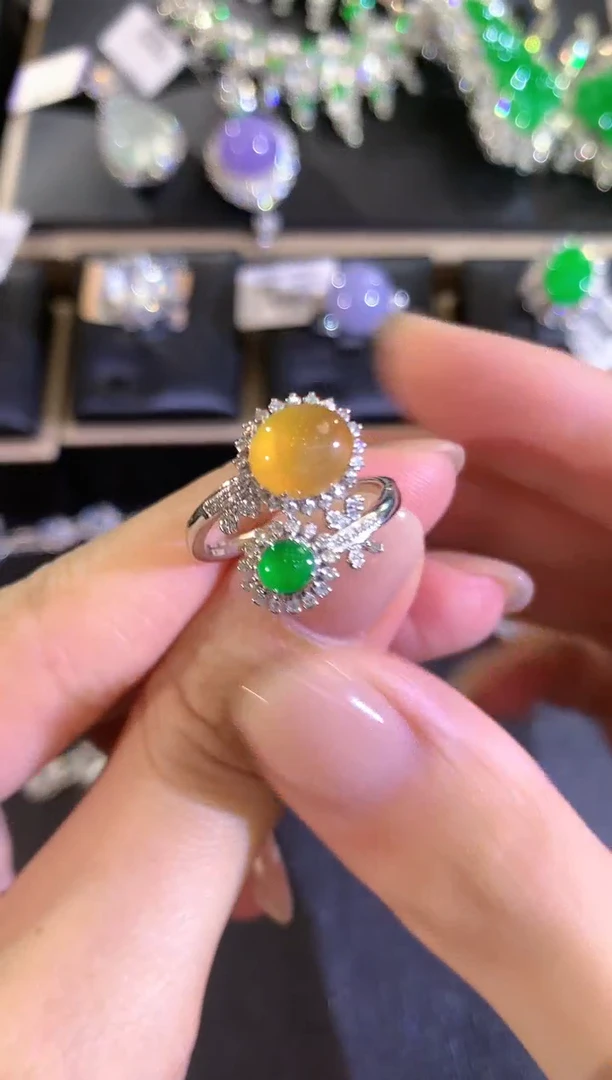 翡翠戒指18K金镶嵌a171
