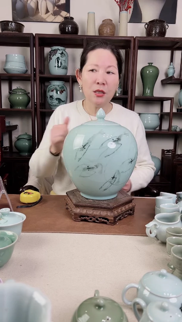 【闪购商品】杯釉中彩 如意盖罐B（虾）