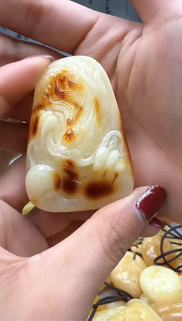 【闪购商品】琥珀裸石未镶嵌挂坠