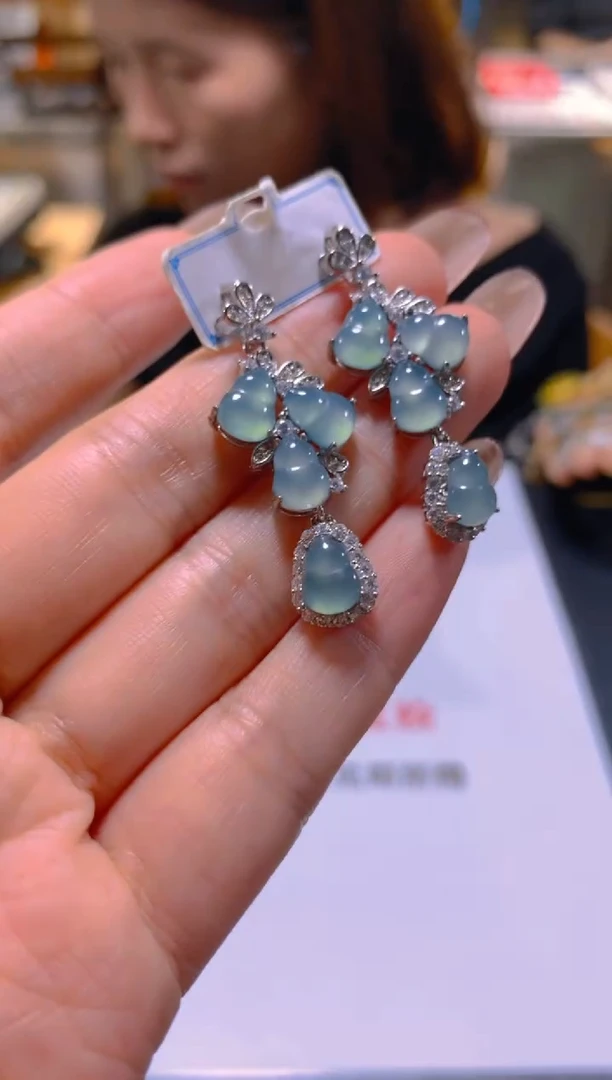 未镶嵌翡翠耳饰多样性发一