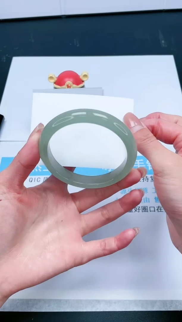 【闪购商品】石英质玉手镯未镶嵌41-60.3