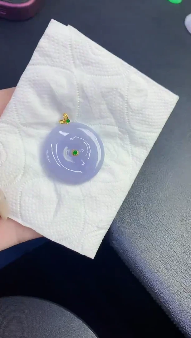 颈饰18K金镶嵌翡翠缅甸天然翡翠A货