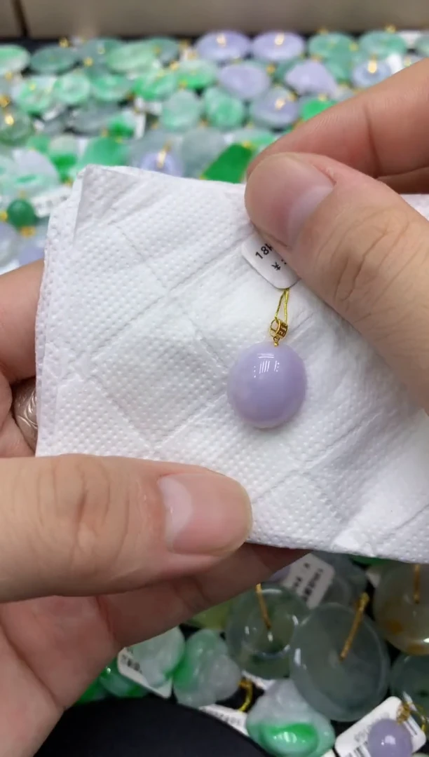 颈饰18K金镶嵌翡翠天然缅甸翡翠A货