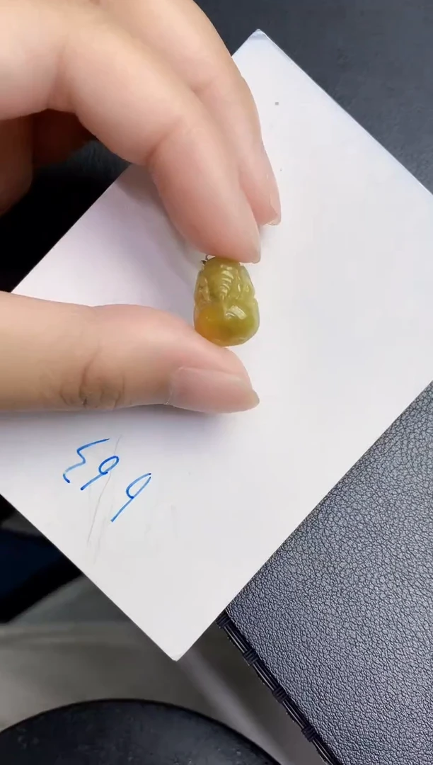 翡翠未镶嵌颈饰天然缅甸a货翡翠