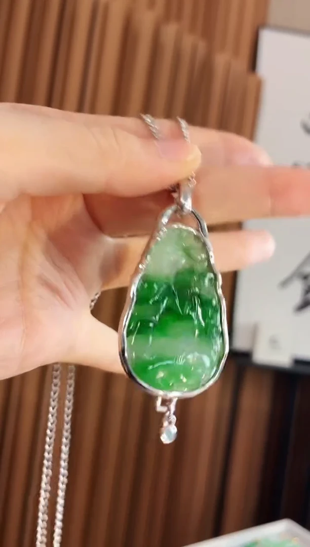 吊坠(不含链)银S925镶嵌翡翠吊坠