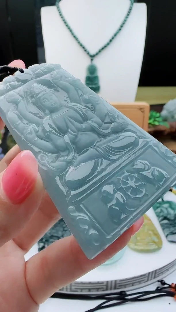 【闪购商品】翡翠颈饰未镶嵌11111111