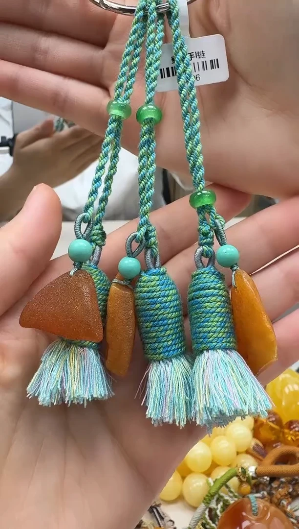 未镶嵌琥珀裸石多样性发一