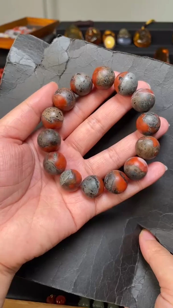 未镶嵌69南红玛瑙手串