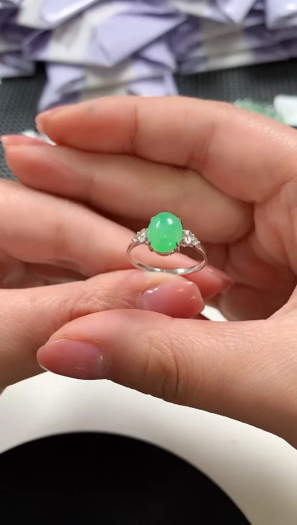 18K金镶嵌戒指翡翠40