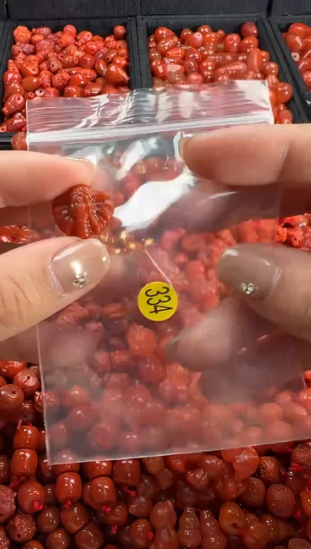 【闪购商品】南红玛瑙颈饰未镶嵌1