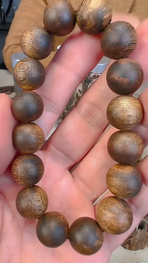 【闪购商品】沉香手串95沉海南莺歌绿奇楠1.4-18.5克