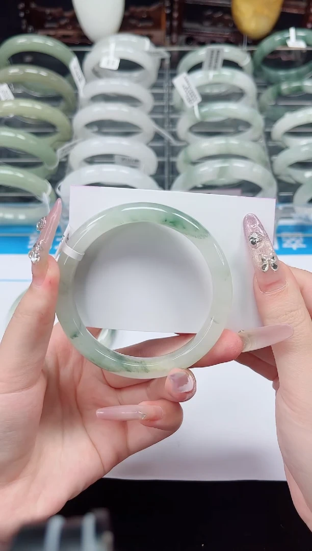 未镶嵌手镯石英质玉137-57/58