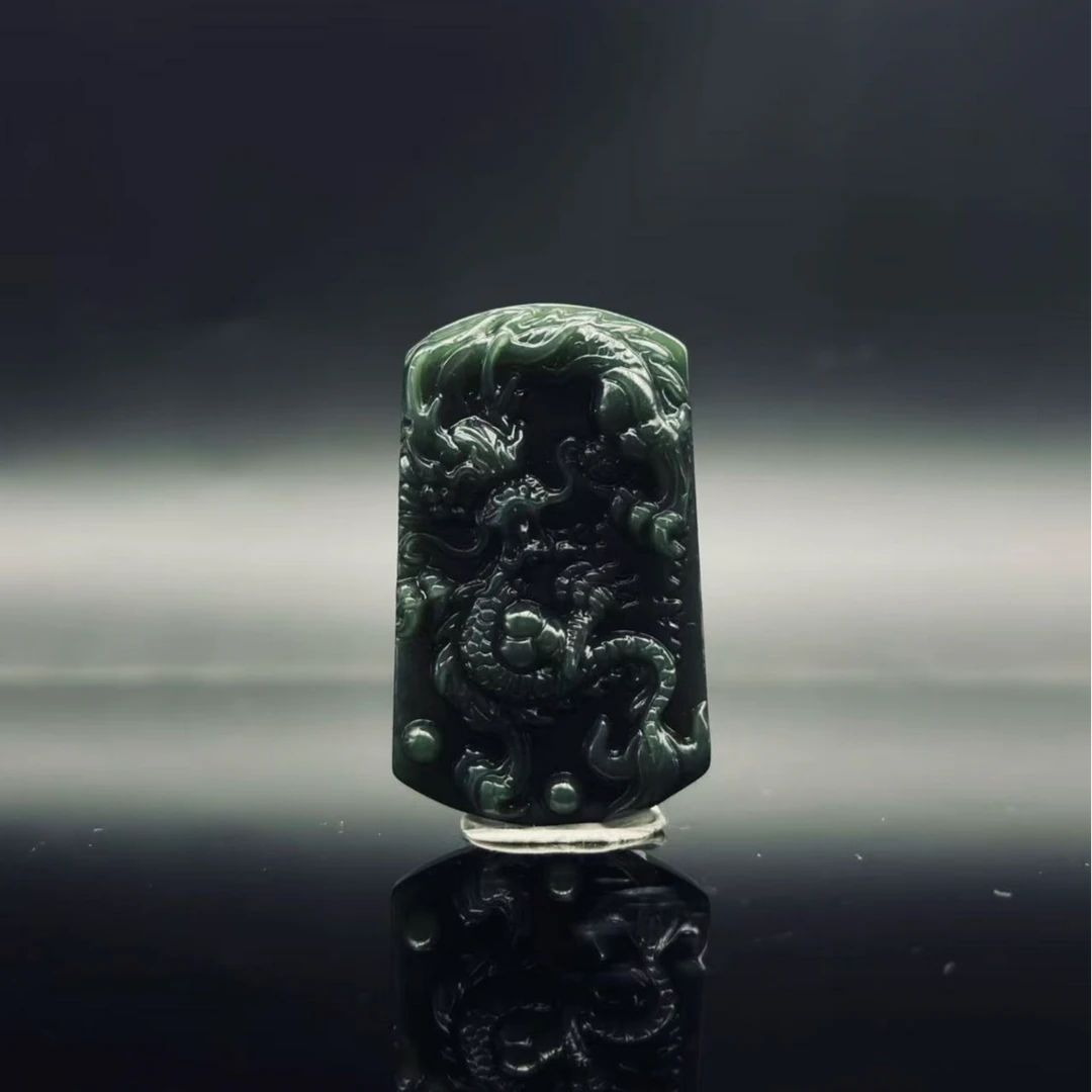 和田玉龙牌吊坠3887