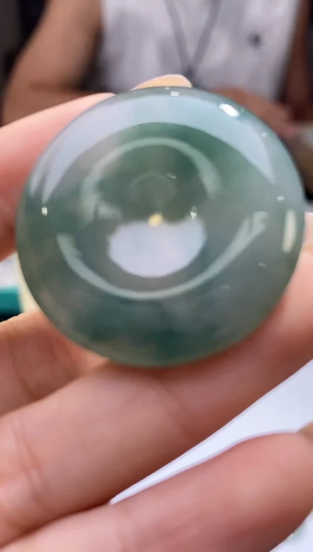 翡翠未镶嵌颈饰34434