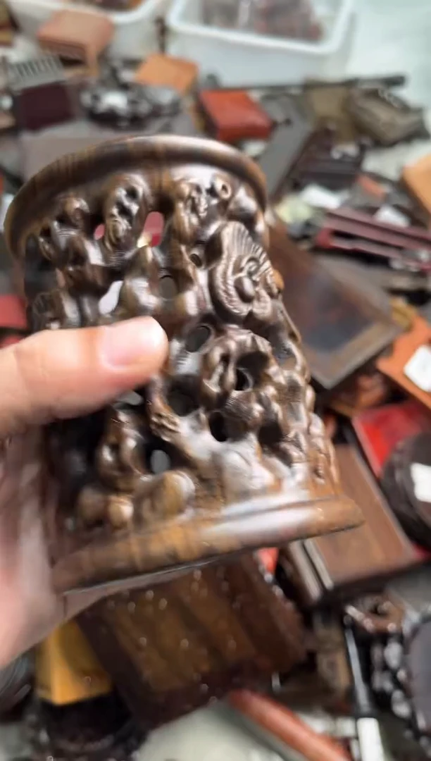 木75 黑檀木笔筒小灵芝款