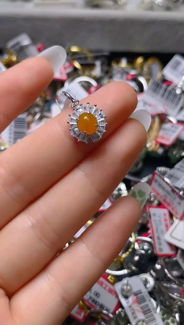 银S925镶嵌戒指翡翠百内无证书