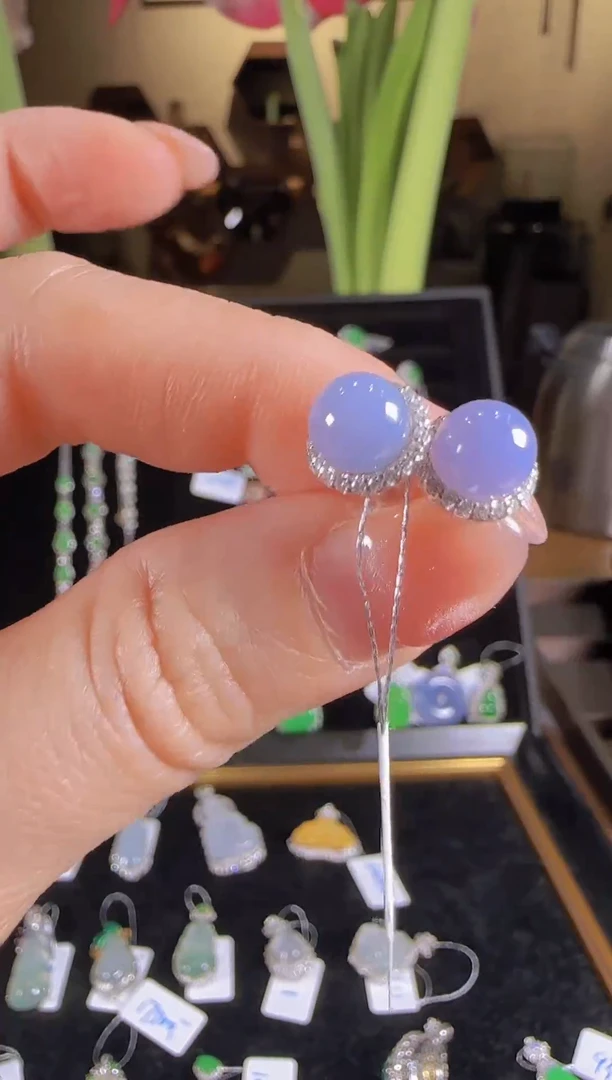 【闪购商品】翡翠耳钉18K金镶嵌紫罗兰圆珠