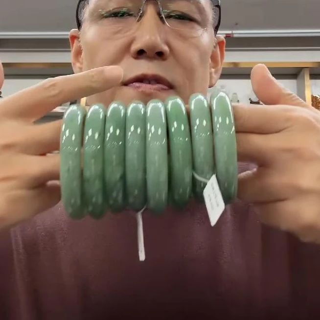 【老郑家】和田玉手镯一支 (多样性发1件)