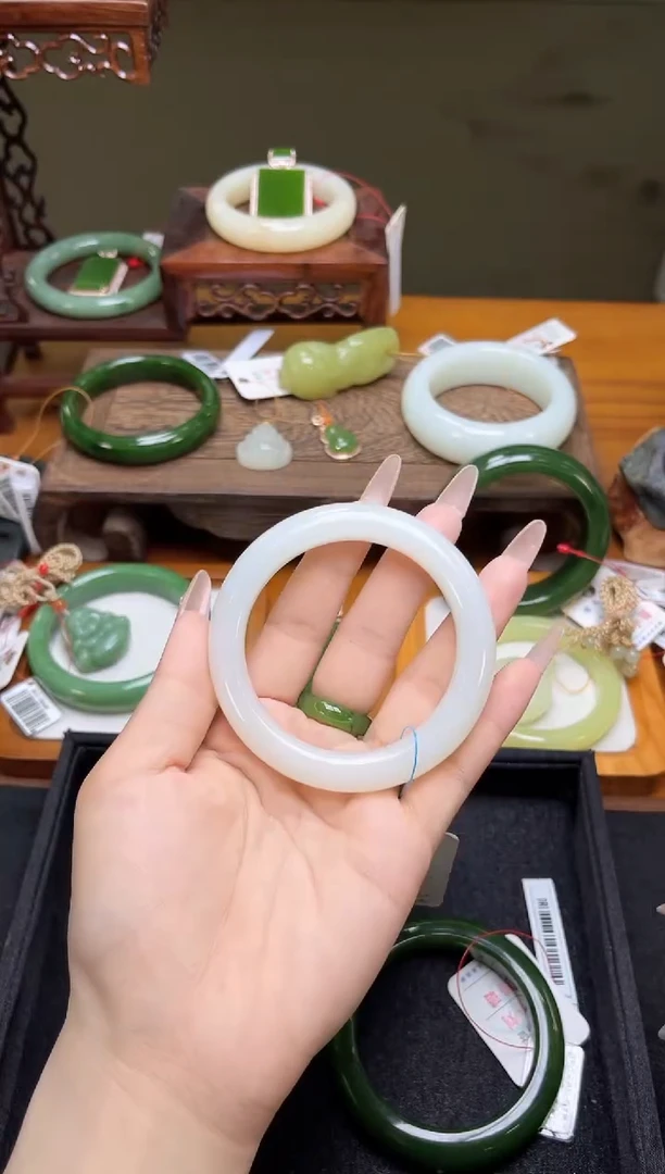 未镶嵌手镯和田玉青海野牛沟白玉 57圈