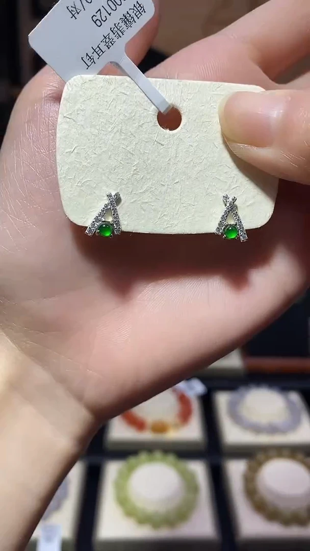 未镶嵌南红玛瑙耳饰翡翠满绿耳饰