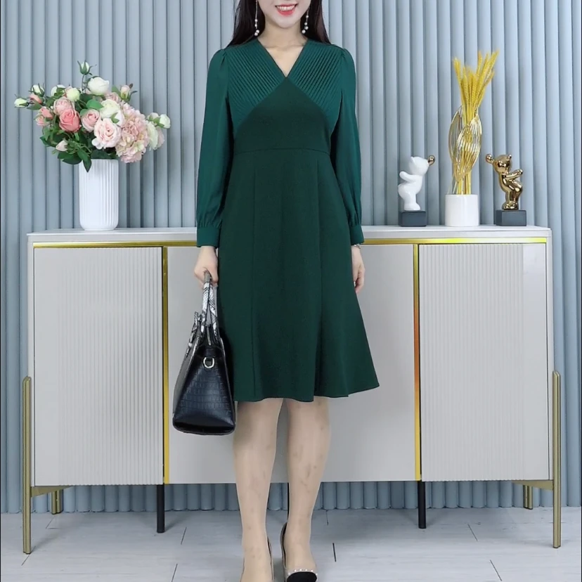 V领压褶长袖连衣裙ZB4457