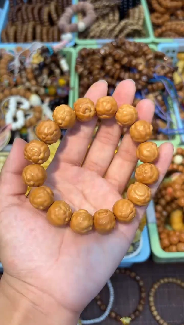 吊坠白玉菩提卡15猴头羊咩咩