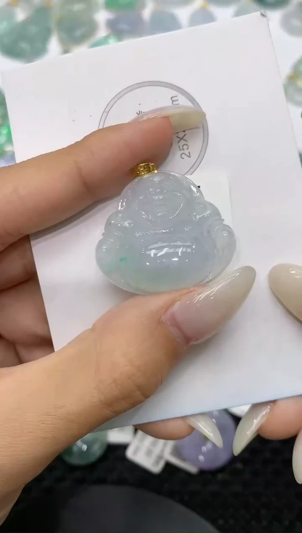 颈饰18K金镶嵌翡翠111111111111