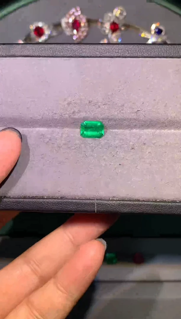 裸石祖母绿1.69ct赞比亚VVG微油吉尔德