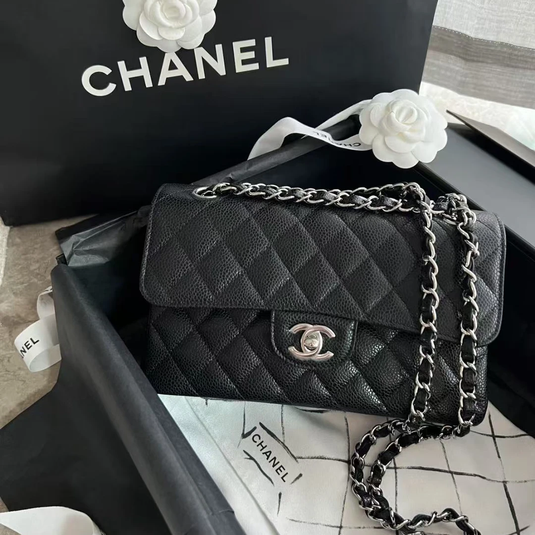 99新 Chanel/香奈儿 展会外场！黑银鱼子酱cf小号
