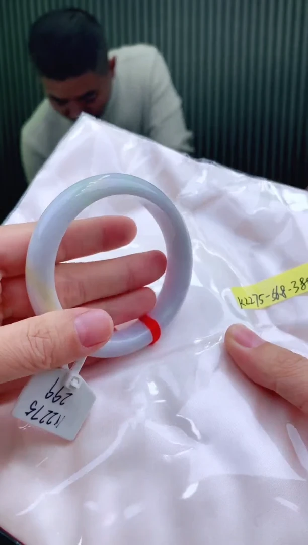 未镶嵌手镯翡翠56+