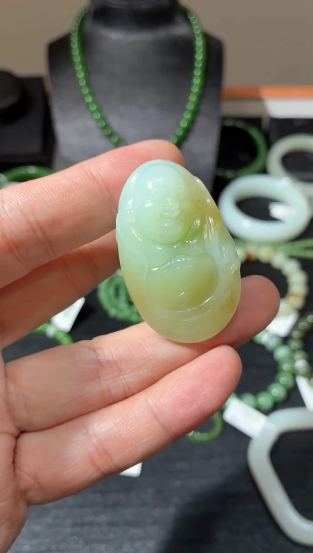 颈饰未镶嵌和田玉ZZ 且末三色佛公