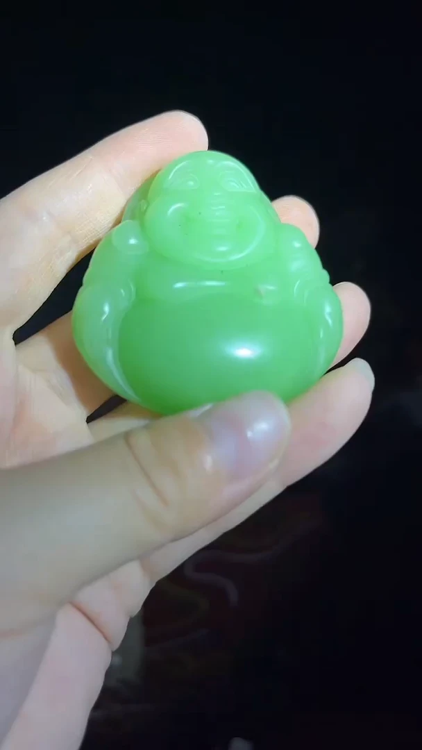 未镶嵌和田玉挂件喜乐佛.1件.绿