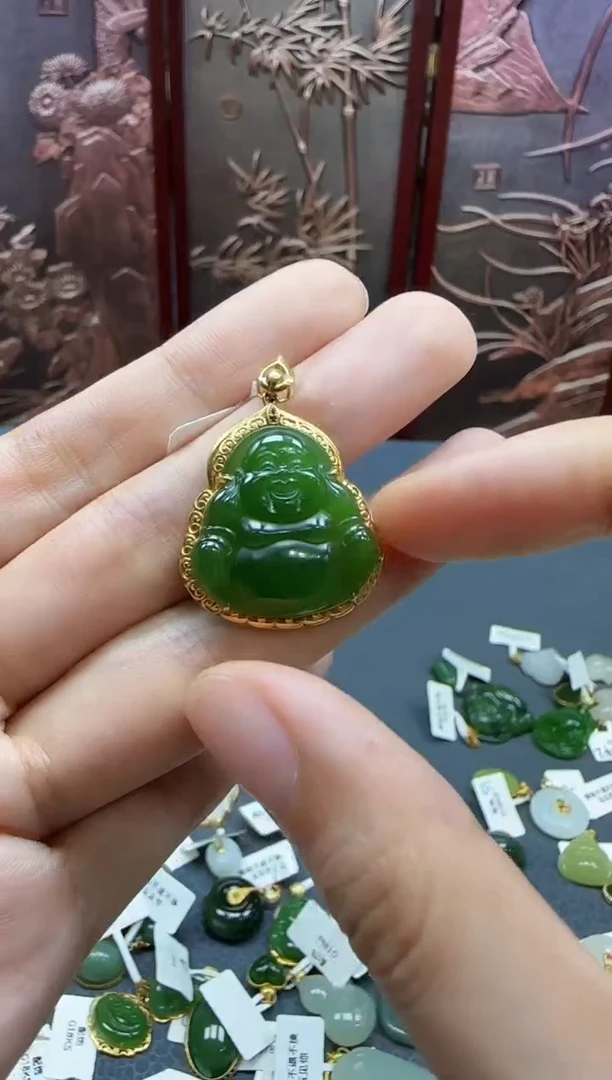 和田玉18K金镶嵌挂件1