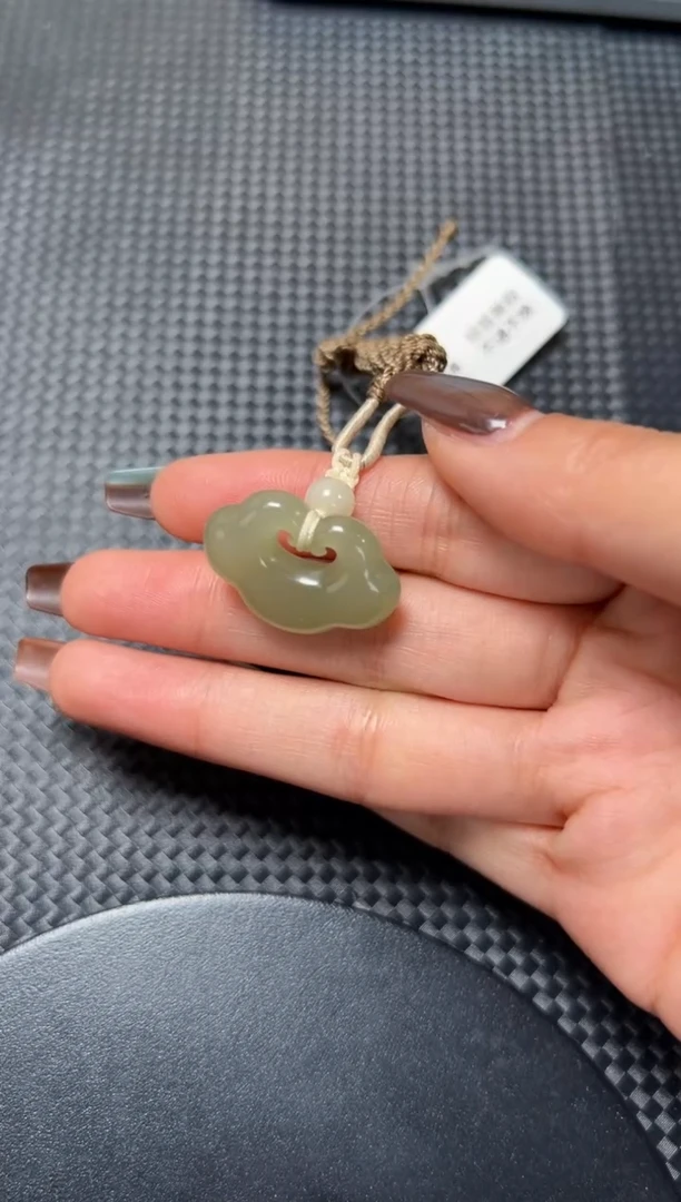 吊坠(不含链)未镶嵌和田玉99