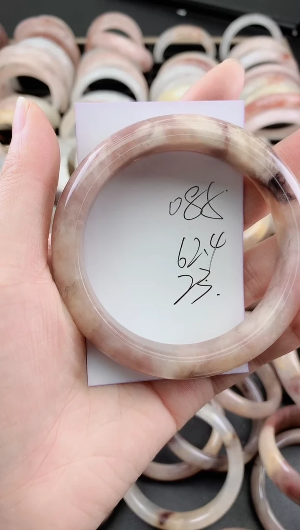 未镶嵌手镯石英质玉（金丝玉）085