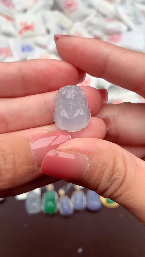 【闪购商品】翡翠挂件未镶嵌一