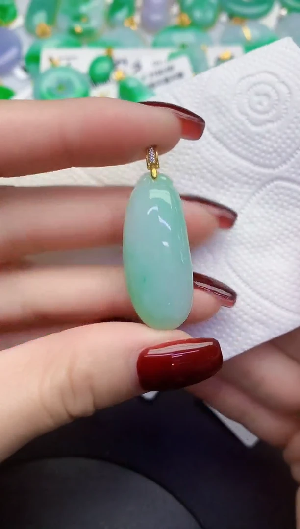 颈饰未镶嵌翡翠缅甸天然翡翠A货