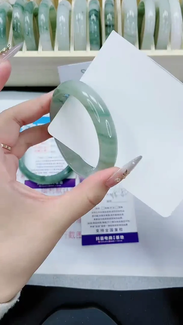 【闪购商品】石英质玉手镯未镶嵌117号/55-56圈