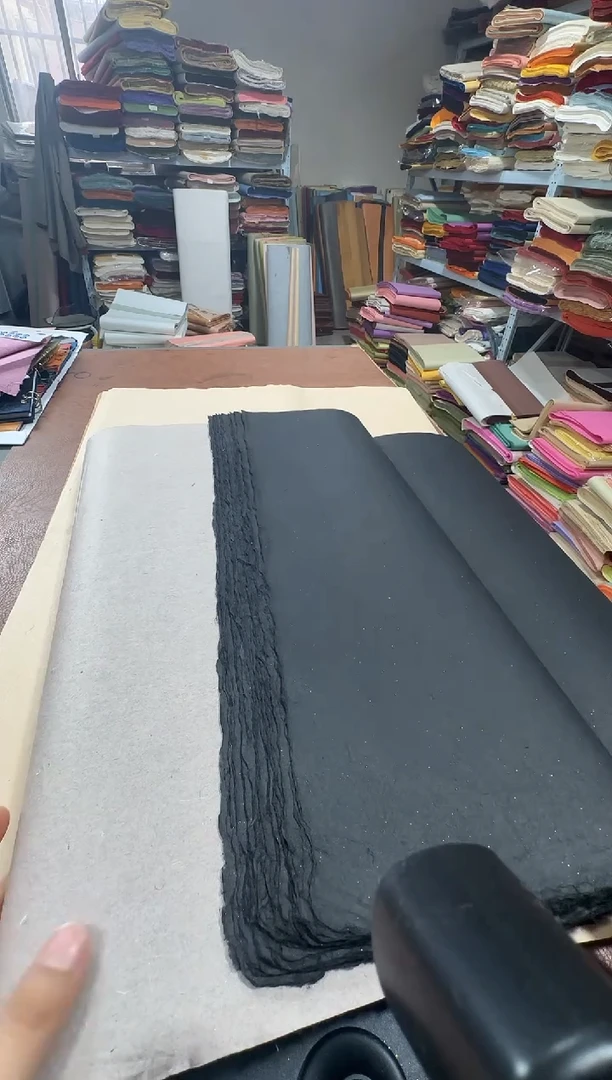 48*180黑色光板真银25张