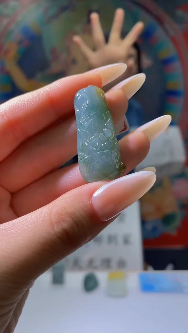 翡翠未镶嵌颈饰MFC06011006