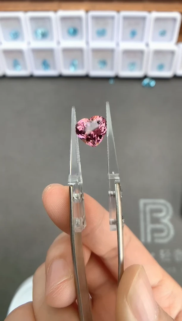 未镶嵌裸石定制碧玺3.5ct 041