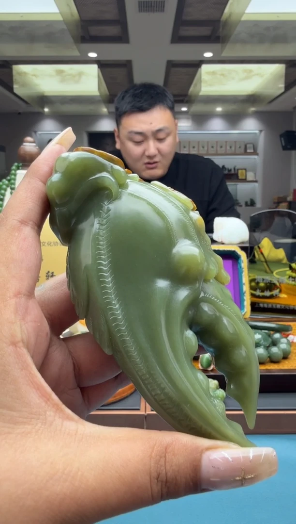 未镶嵌和田玉把件szq