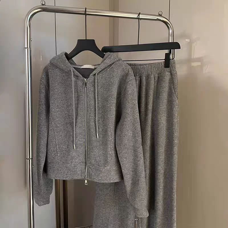 门店8&9/9！星空物语套装」运动休闲风连帽外套阔腿裤两件套 L72127