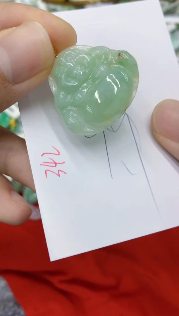 翡翠未镶嵌颈饰1111111111