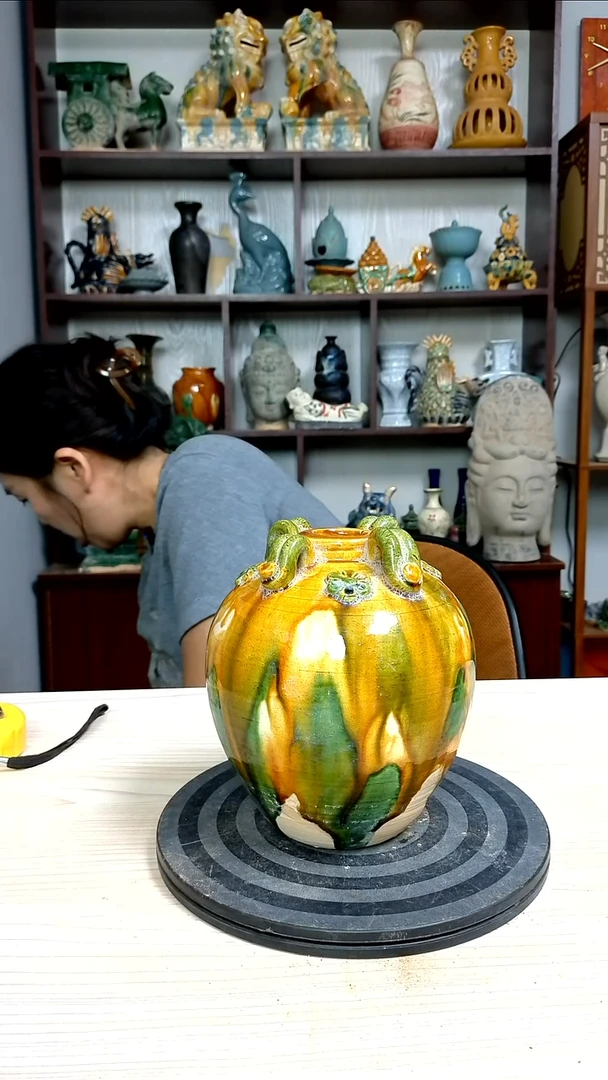 经典精美复古风格瓷器