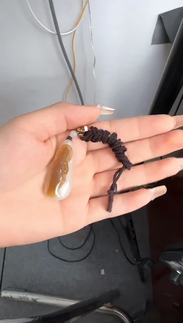 和田玉未镶嵌吊坠(赠链)金山糖白站观音挂件（产地直发）