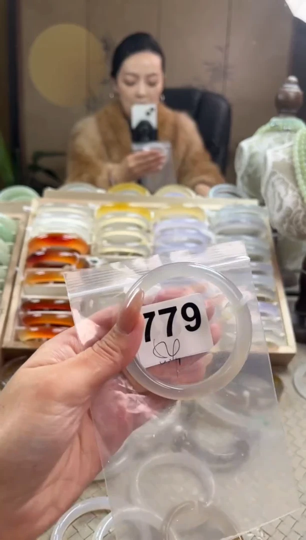 手镯玛瑙/玉髓未镶嵌779